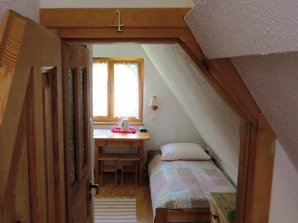 Wynajem Pokoi-Willa Pod Smrekami Zakopane Phòng bức ảnh